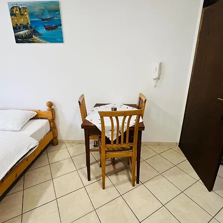 Old Town Apartamento *